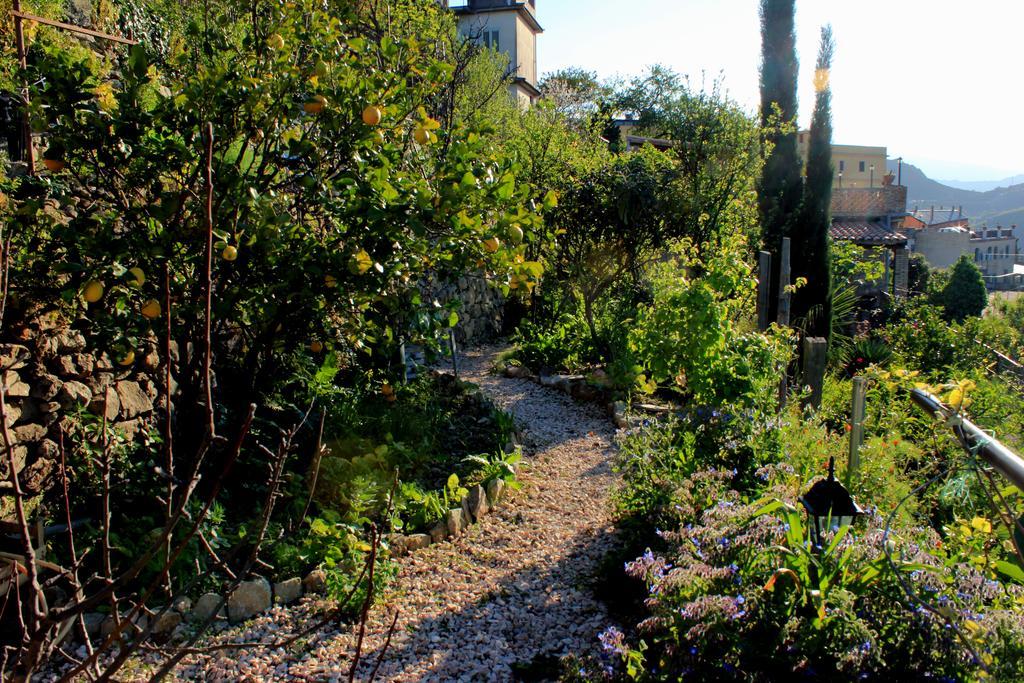 Villa Almoezia Charming B&B Taormina Exterior foto