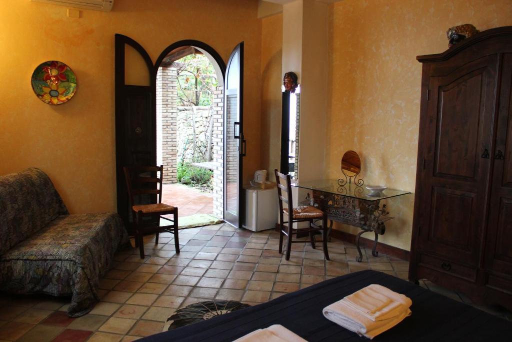 Villa Almoezia Charming B&B Taormina Zimmer foto